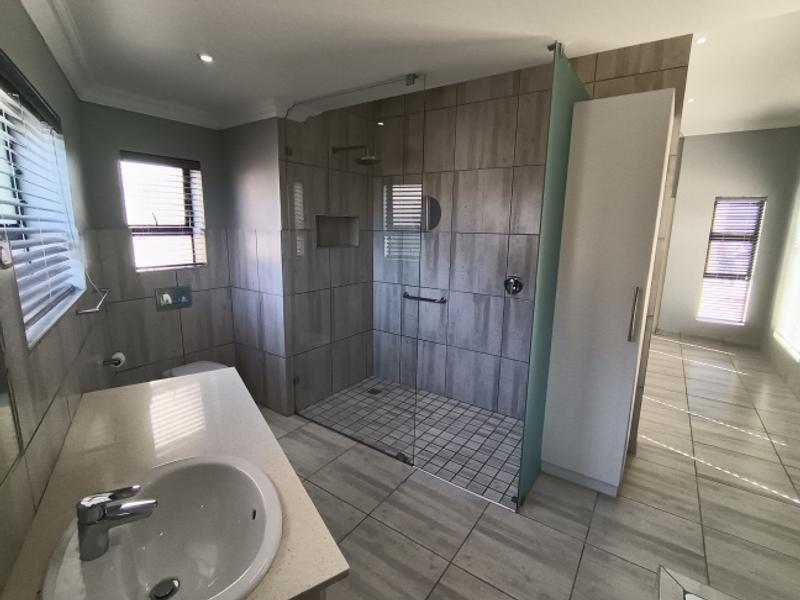 3 Bedroom Property for Sale in Hartenbos Central Western Cape